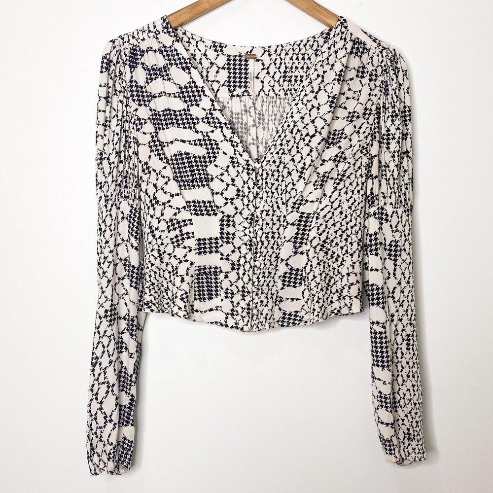 Free People Black and White Snakeskin Pattern Sweet On You Blouse - Picture 3 of 9